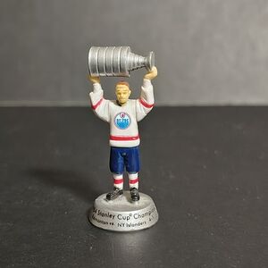 1984 EDMONTON OILERS NHL 1.5" Tall Mini Figure STANLEY CUP CHAMPIONS